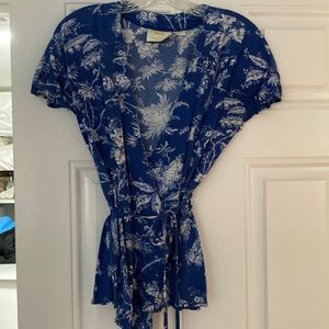 Wrap around shirt with tie.